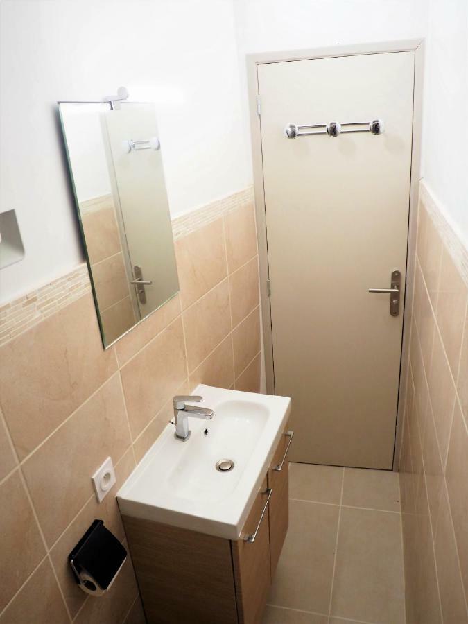 Studio Moderne, Hypercentre De Cholet, Arrivee Autonome ! Ngoại thất bức ảnh